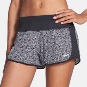 Nike crew 3" printed shorts